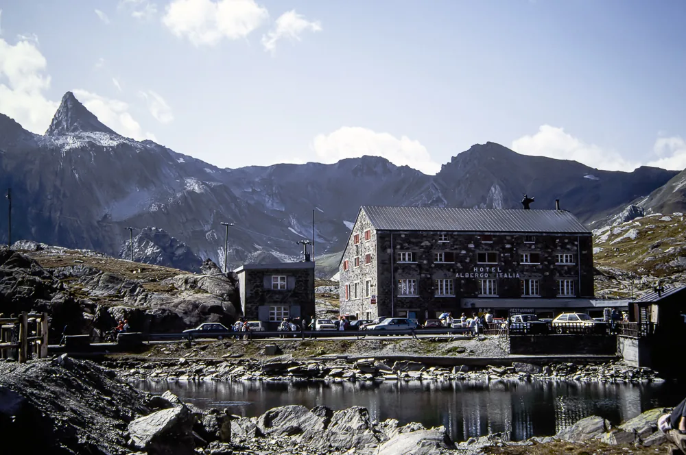 Exemple de restauration d'une photographie sur diapositive